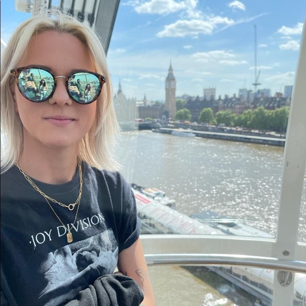 Meet your Posher, Kara